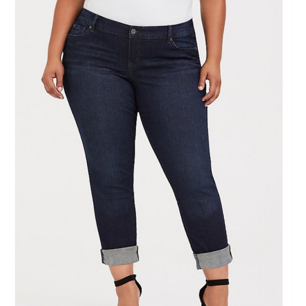 PREMIUM STRETCH BOYFRIEND JEAN - DARK WASH